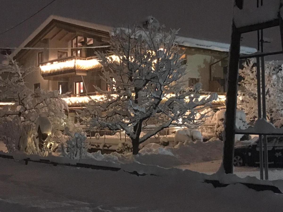 Apart Huditz Zell am Ziller Exteriör bild